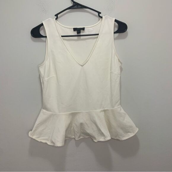J Crew White V Neck Ruffle Bottom Tank Top Size XXS - Picture 1 of 6